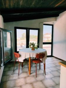 Family Beach House in Siracusa with Large Terrace