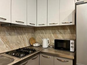 Cozy 3-Room Apartment with City View & Balcony