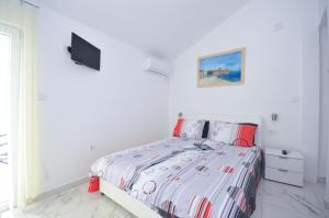 Double Room with Balcony room in Hotel Oaza