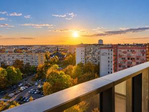 10th floor, Luxury City View, Hanza Tower