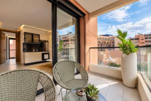 Luxury,terrace,central,pool