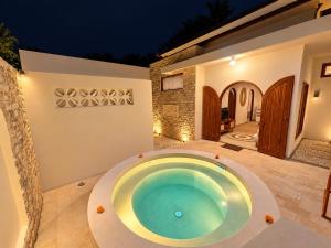 Casa Amerta - Peaceful 2 Bedroom Plunge Pool Villa near Tanah Lot