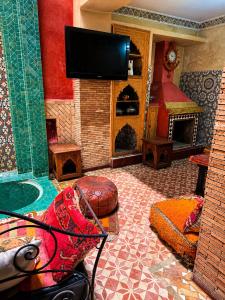Authentic 5-Bedroom Medina House with Patio, Gym & Workspace