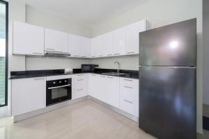 4BR Private Pool Villa UTK B4 Steps from Kata Beach