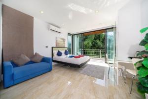 4BR Private Pool Villa UTK B4 Steps from Kata Beach
