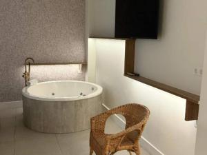DOUBLE ROOM WITH JACUZZI