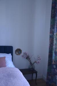 Art Nouveau apartment in the best neighborhood in Prague