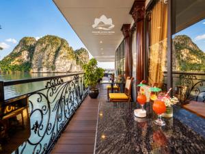 Verdure Lotus Grandeur Cruise on Ha Long Bay