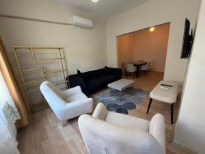 LA MARINO APARTMENt 23