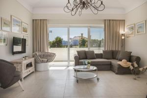 Ai Helis Beach House