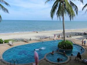 Talkoo Beach Resort Khanom