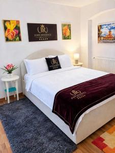 JOHN RESIDENCE BRAȘOV Old Town Apartments with Mountain View and Parking