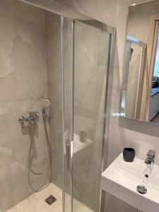 MODERN CITY APARTMENT - Central modern apartment with private PARKING TRIKALA