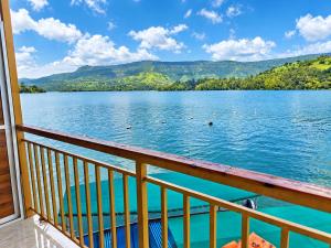 Rivveria lake side cottages