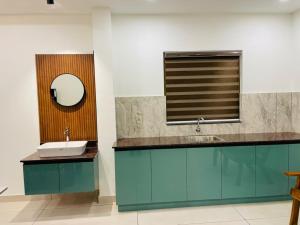 Astora Grand Suites
