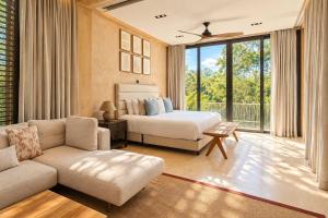Corasol Villa, 4 King Suites and Private Pool