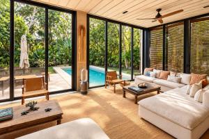 Corasol Villa, 4 King Suites and Private Pool