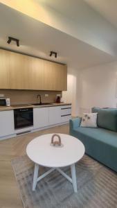 Blue Old Town Apartment
