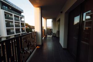 Glow Apartments near Hiperbara with parking