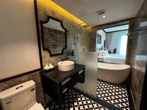 Tam Coc Holiday Hotel & Spa