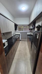 Garden View Apt - Quiet getaway in the city!
