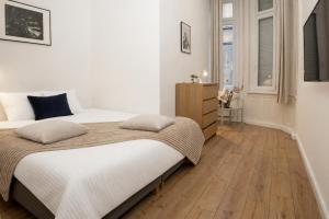 Cozy 5-Bedroom Apartment in the Centre
