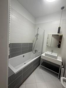 Lumina I 2-room Apt with Parking I Warsaw Central