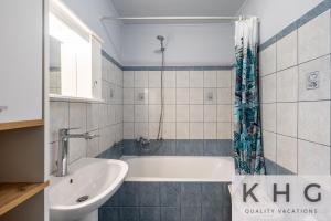 Four Flats, with Sea view, One Loft one Apartment and Two studios with sea view!