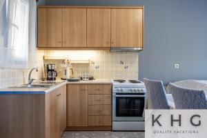 Four Flats, with Sea view, One Loft one Apartment and Two studios with sea view!
