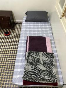 Private Twin Room for 1-2 Men