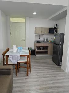 Hannah and Noah 1 br in Amani Grand Resort Residences Matumbo road Pusok lapu lapu