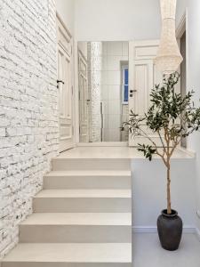 NEW! N46 Hideaway Studio