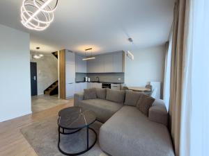 Sky Jagodno Apartament z Jacuzzi