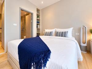 Title Serenity Studio with Balcony by TVC SRD6724