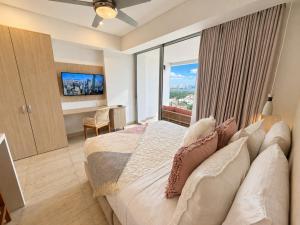Suite con Balcón Piscina y Jacuzzi 3 min del Aeropuerto CB-1337