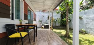 Baan Hinlad Home and Hostel