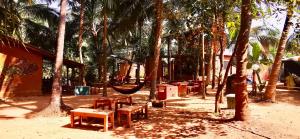Knowwhere Backpackers Hostel