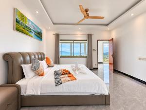 Ocean View Villa - Luxury 4 Bedroom Pool Villa with Cinema Room, Spa Room and Sauna