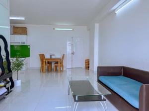 Apartment with a Sea View at Back Beach, Vung Tau - 165B Thuy Van