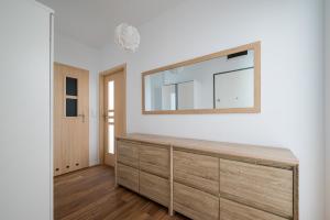 Wola Kasprzaka Homely Apartment by BookingHost