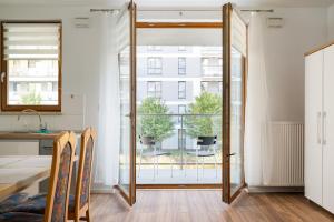 Wola Kasprzaka Homely Apartment by BookingHost
