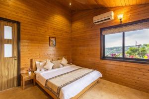 ELIVAAS Curated The Cowboy Castle 7BHK Hill Villa with Valley & Dam Views, Lawn, Gazebo & Gaming Room