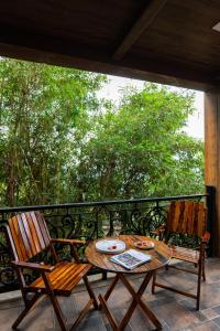 ELIVAAS Curated The Cowboy Castle 7BHK Hill Villa with Valley & Dam Views, Lawn, Gazebo & Gaming Room