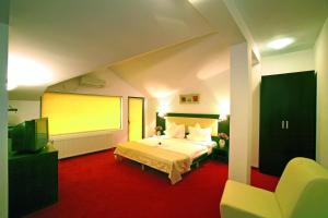 Deluxe Double Room with Extra Bed room in Pension Siera