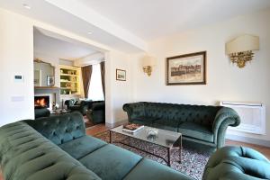 Private Tuscan Villa 17 Minutes from Florence City Centre ,Private Pool, 6 Suites & 7 Bathrooms