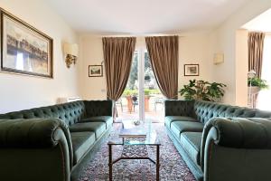Private Tuscan Villa 17 Minutes from Florence City Centre ,Private Pool, 6 Suites & 7 Bathrooms
