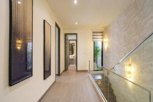 AChin Airport Pool Villa 4