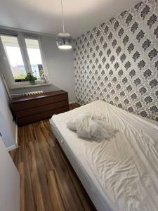 Lumina I 3-room Apt with Balcony I Praskie Koneser