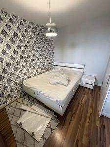 Lumina I 3-room Apt with Balcony I Praskie Koneser