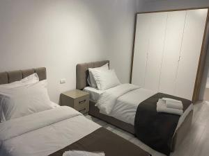 DEA Lux Suite Elegant Stay by the Sea& City Center